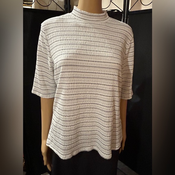 Apt 9 black and white mock turtleneck. Sz L - Picture 1 of 9